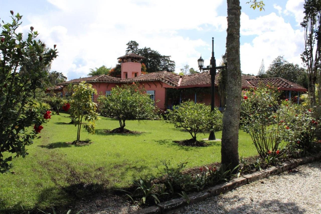 Ecohotel La Masia Llanogrande  Екстер'єр фото